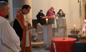 Feierliche Vesper zur Ehre des Heiligen Georg in der St. Georgs-Kathedrale