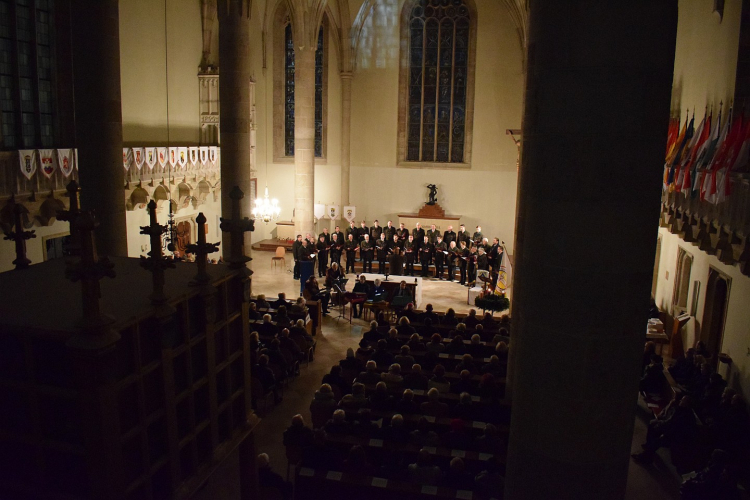 Das traditionelle Konzert ließen sich viele Wiener Neustädter nicht entgehen.