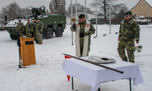 Die Wimpelsegnung durch Militärdekan Oliver Hartl