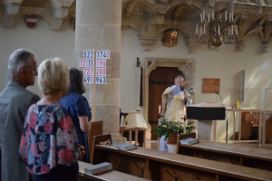 Das Hochfest Mariä Himmelfahrt (Mariä Aufnahme in den Himmel) auch Großer Frauentag wird in der Kirche am 15. August begangen.