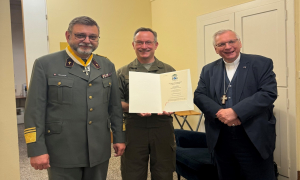 Militärsuperintendent DDr. Karl-Reinhart Trauner, Militärgeneralvikar Ehrenkonsistorialrat Mag. Peter Papst, Militärbischof Dr. Werner Freistetter