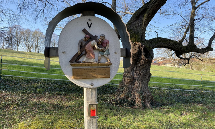 Die 5. Station des Kreuzweges