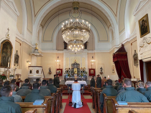Eucharistische Anbetung in der Militärpfarre Wien mit Erzdekan Harald Tripp