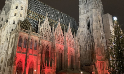 Red Wednesday: Ein leuchtendes Zeichen für Religionsfreiheit und Solidarität