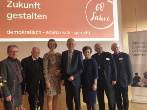  Festveranstaltung zum 60-Jahr-Jubiläum der Katholischen Sozialakademie Österreichs unter dem Motto &quot;Zukunft gestalten. demokratisch - solidarisch - gerecht&quot; in Wien-Lainz - Bundespräsident dankt ksoe für gesellschaftspolitisches Engagement - Bischof Werner Freistetter würdigt ksoe für &quot;kritische Anfragen