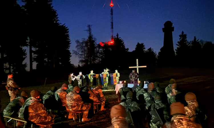 Feldgottesdienst mit Melker Pionieren am Jauerling