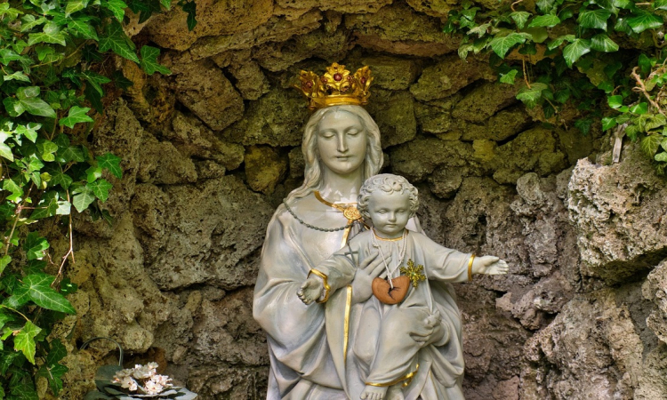 Maria mit Kind