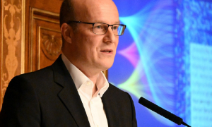 Vatikan setzt mit dem Dokument „Antiqua et nova“ ethische Leitplanken für Künstliche Intelligenz: Wiener Experte lobt kluge Reflexion