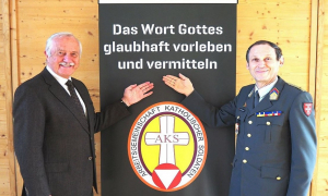 li.: Oberst i.R. Johann Machowetz, re.: Oberst i.R. Mag. Johann Plenninger