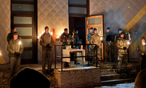 Stimmungsvoller Feldgottesdienst mit Militärdekan Oliver Hartl in Allentsteig