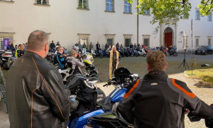 3. Motorradwallfahrt und Motorradsegnung der Militärpfarre beim Militärkommando Oberösterreich